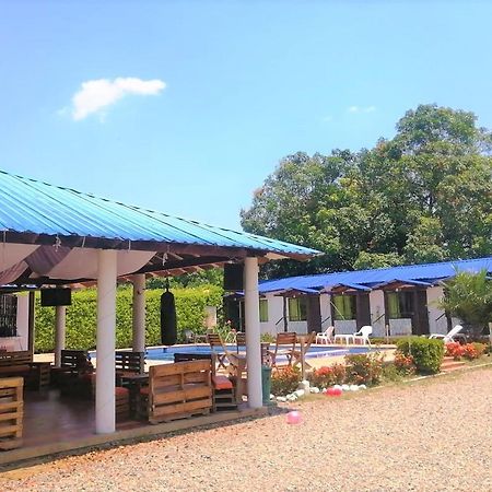 Cabanas El Saman Villavicencio Apiay エクステリア 写真