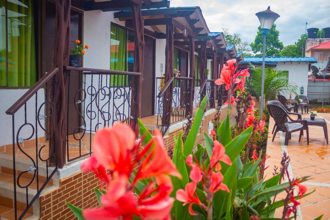Cabanas El Saman Villavicencio Apiay エクステリア 写真