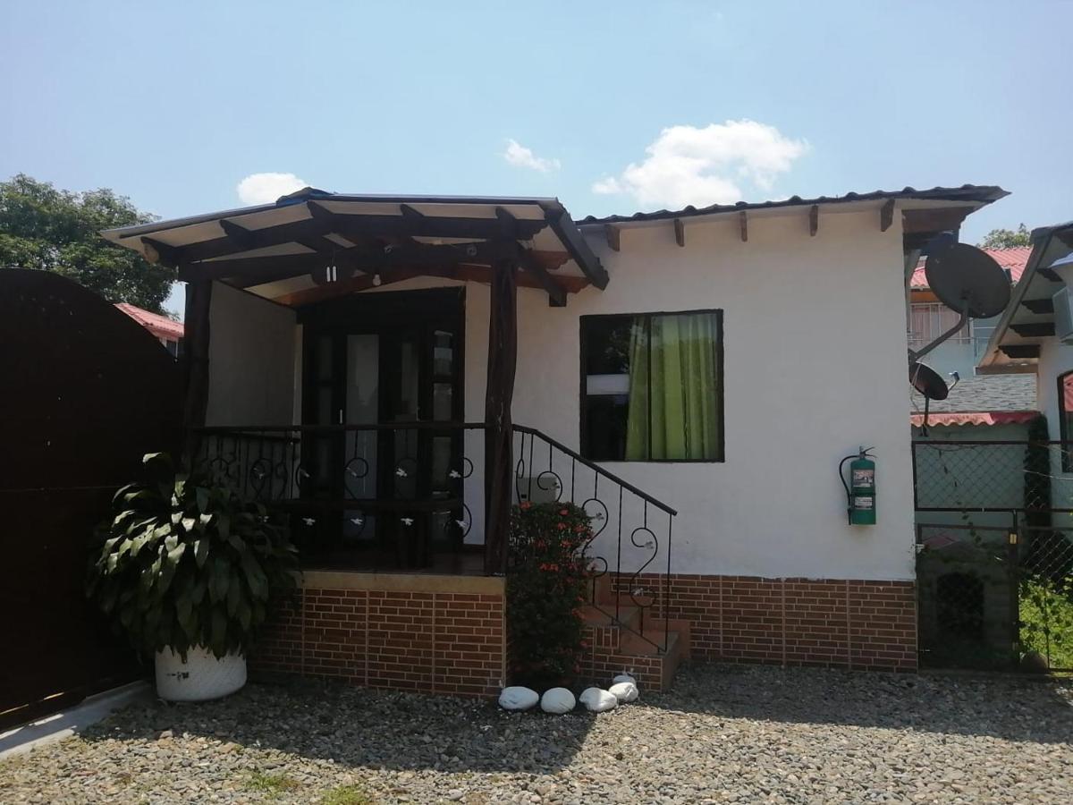 Cabanas El Saman Villavicencio Apiay エクステリア 写真